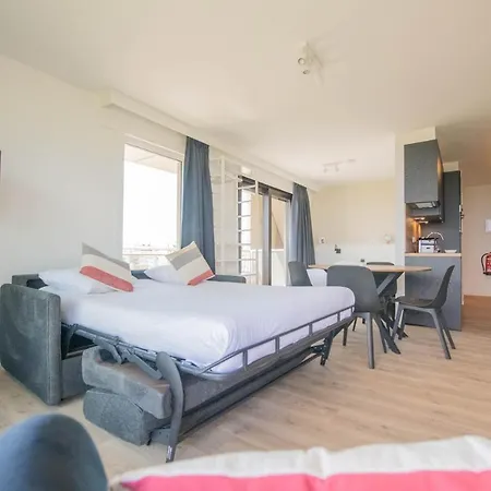 Angel By The Waves Ostende