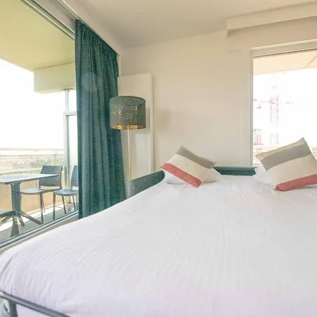 Angel By The Waves *